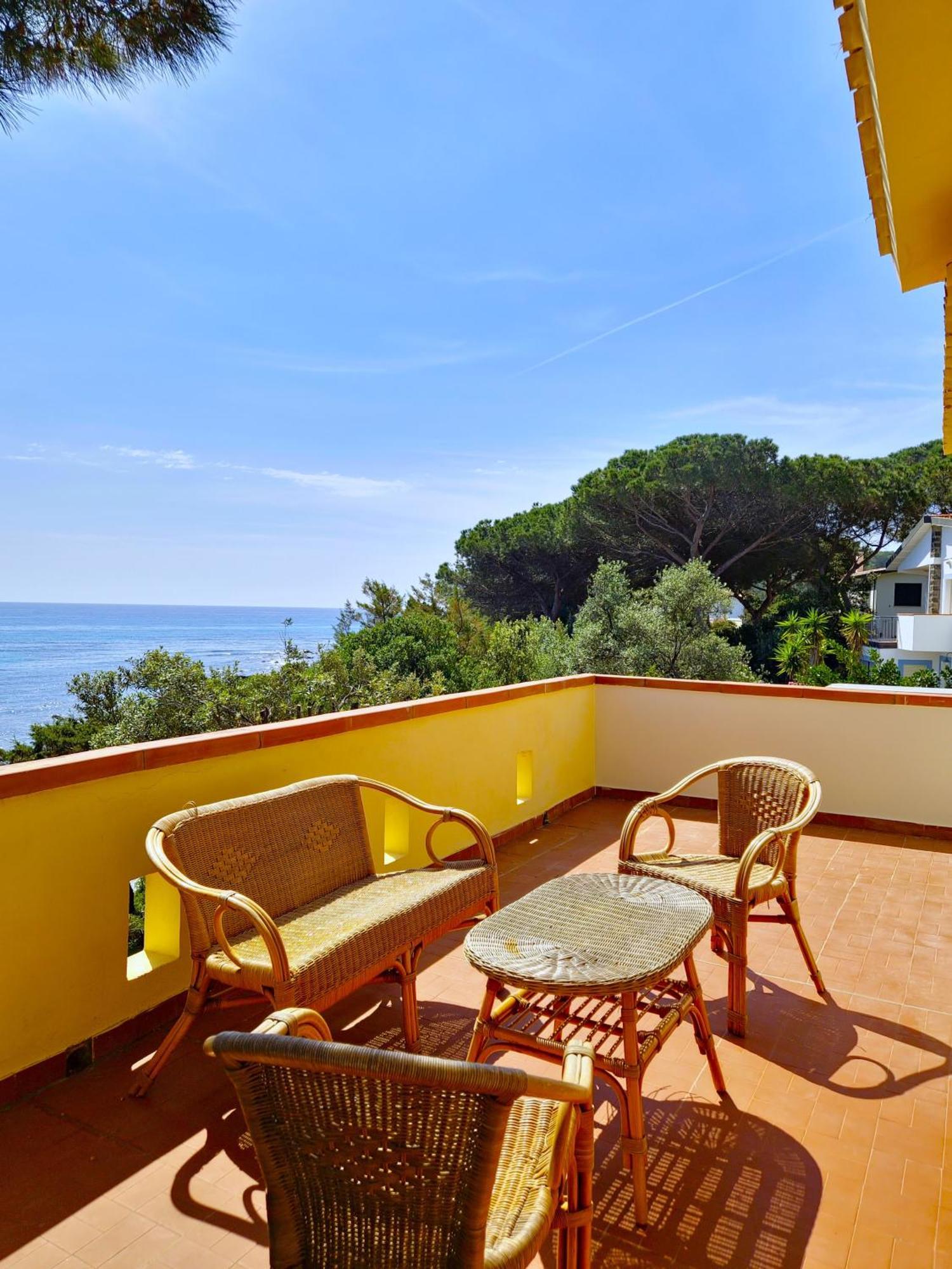 Villa Papiyon - Accesso Privato Alla Spiaggia Cala Liberotto Exterior photo