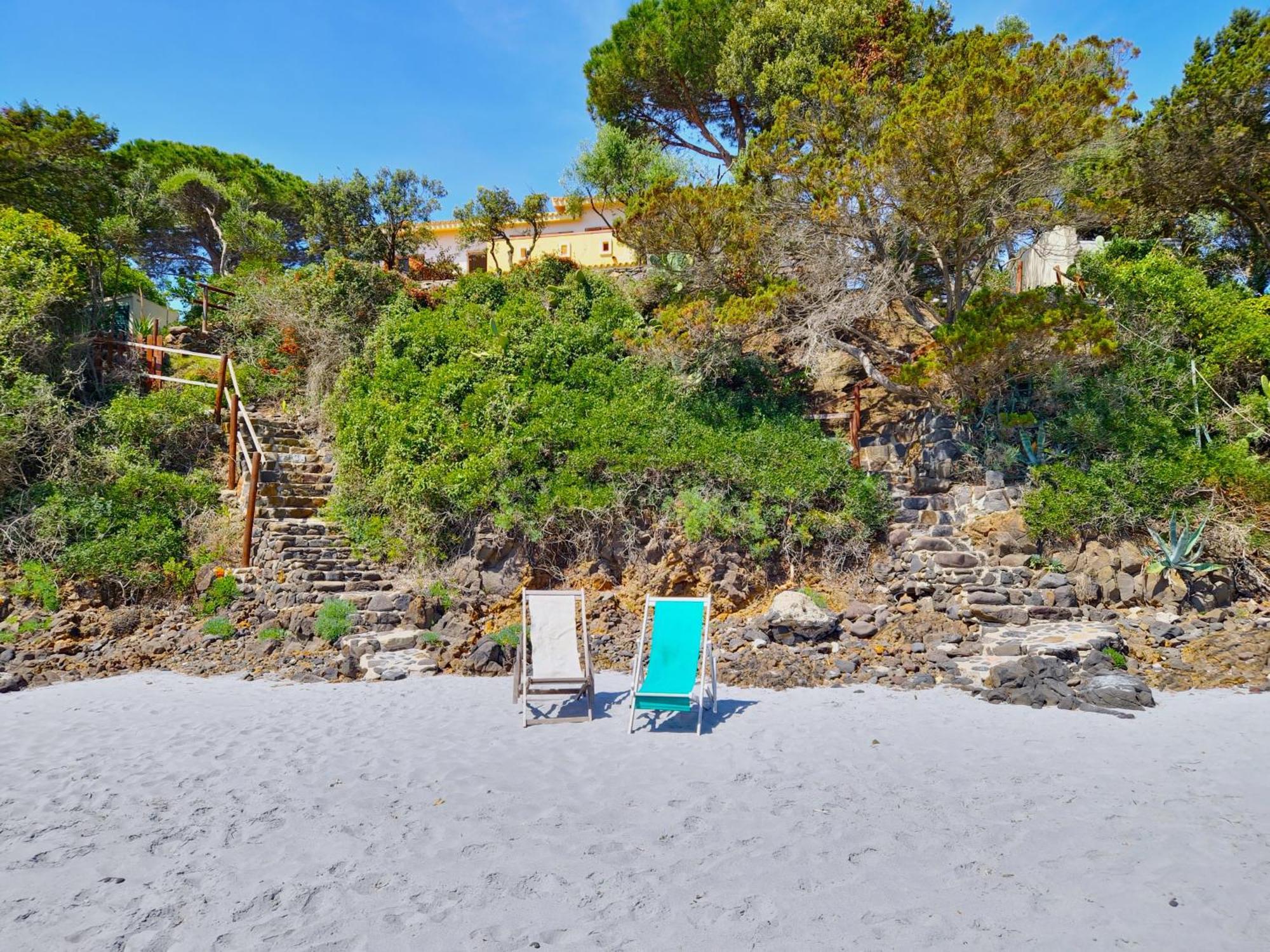 Villa Papiyon - Accesso Privato Alla Spiaggia Cala Liberotto Exterior photo