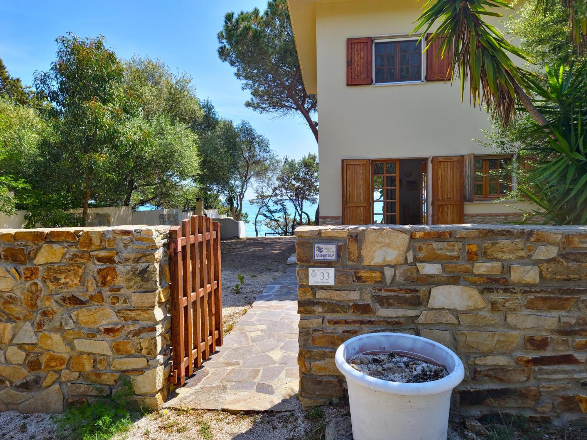 Villa Papiyon - Accesso Privato Alla Spiaggia Cala Liberotto Exterior photo